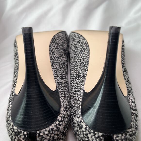Talbots Womens Pumps Black/White Knit Heels Leather Inner and Soles Size 6.5 EUC - Picture 10 of 13